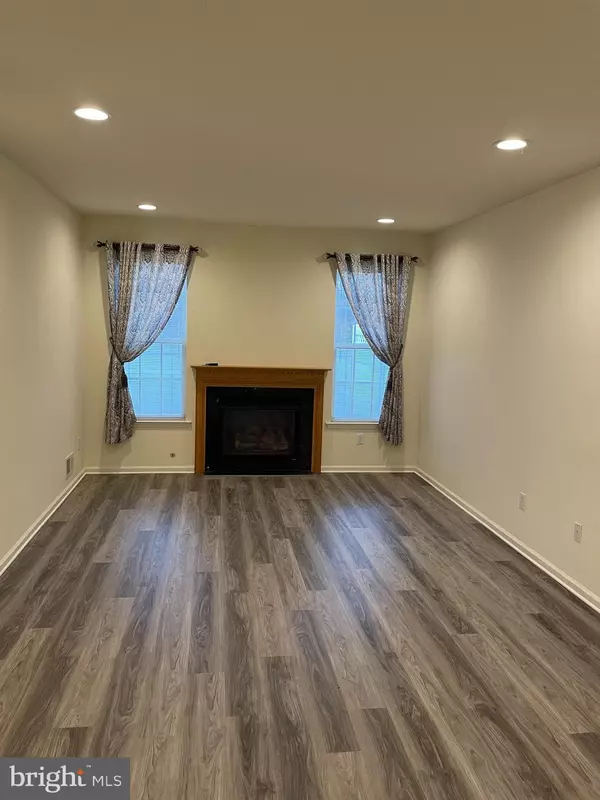 West Windsor, NJ 08550,107 WARWICK ROAD