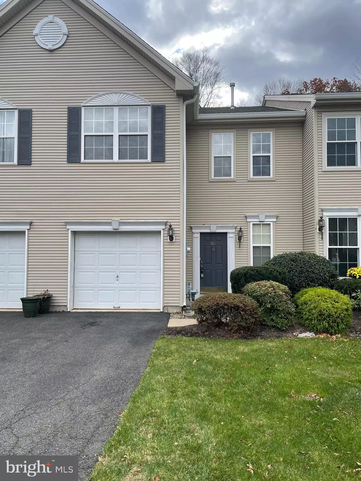 West Windsor, NJ 08550,107 WARWICK ROAD