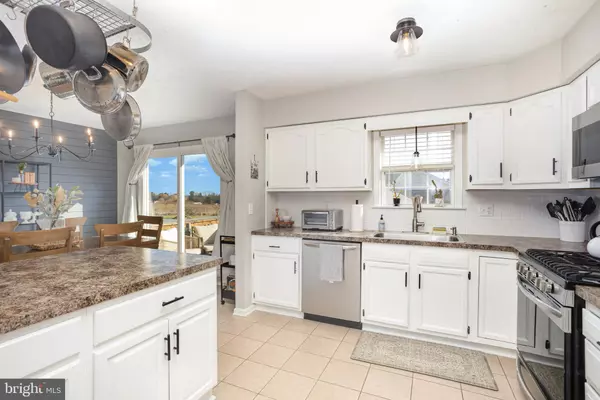 Dover, PA 17315,3221 GREY FOX CIR