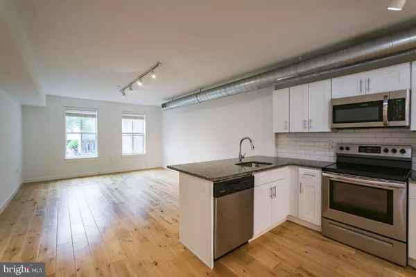 Philadelphia, PA 19106,224 CHURCH ST #UNIT 207A