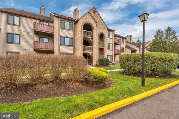 5406-A ABERDEEN DR #A, Mount Laurel, NJ 08054