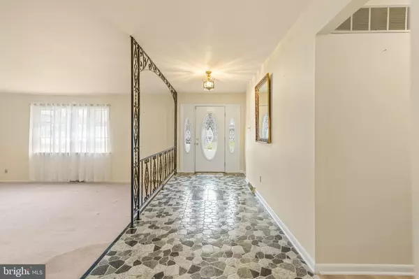 Pennsville, NJ 08070,17 KING ST