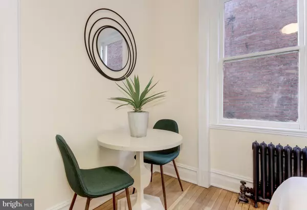 Washington, DC 20036,1526 17TH ST NW #207