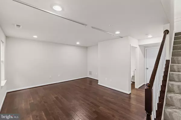 Hanover, MD 21076,7035 SOUTHMOOR ST