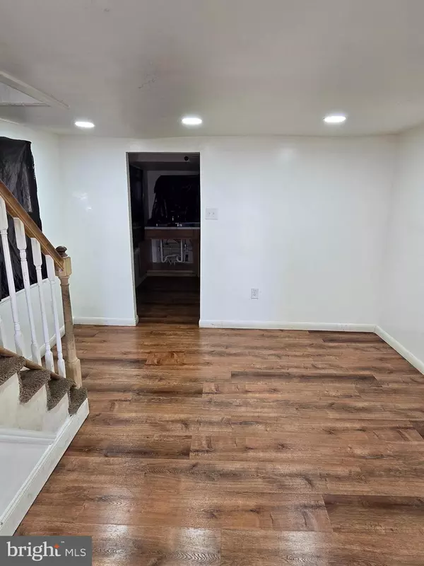 Cambridge, MD 21613,807 PINE ST