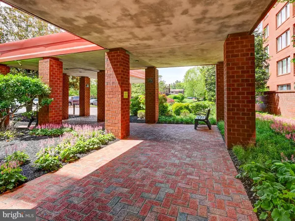 Baltimore, MD 21208,1 GRISTMILL CT #107