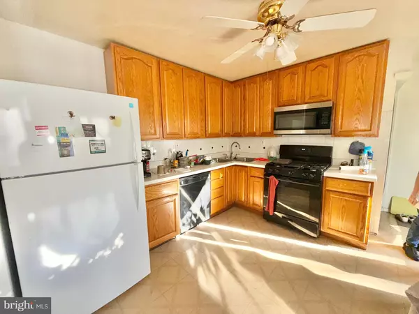 Glen Burnie, MD 21061,7956 OAKWOOD RD