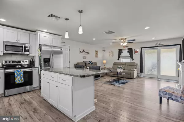 Levittown, PA 19055,179 CRABTREE DR