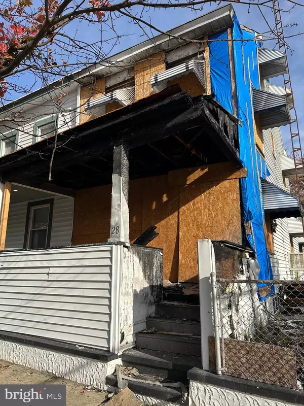 28 HOWELL ST, Trenton, NJ 08610