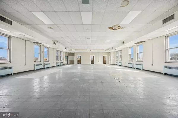 Philadelphia, PA 19134,1916-38 E ALLEGHENY AVE