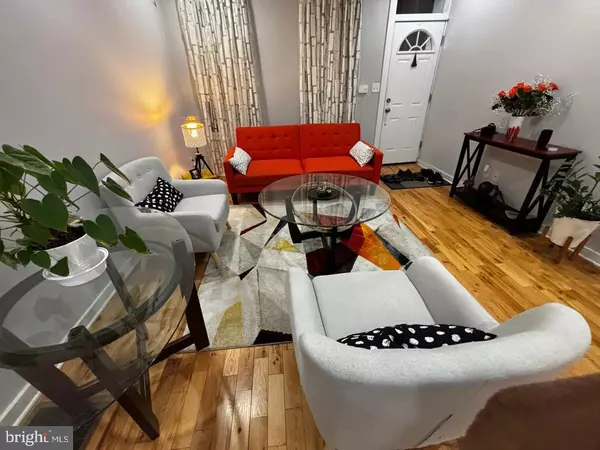 Philadelphia, PA 19146,2633 EARP ST