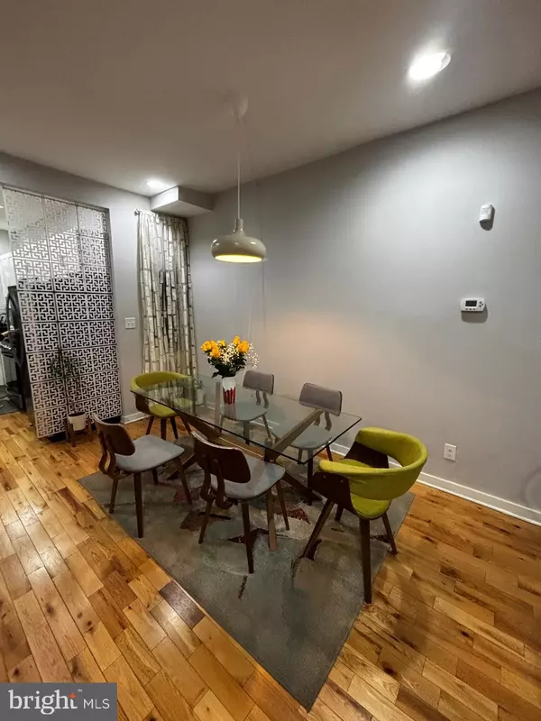 Philadelphia, PA 19146,2633 EARP ST