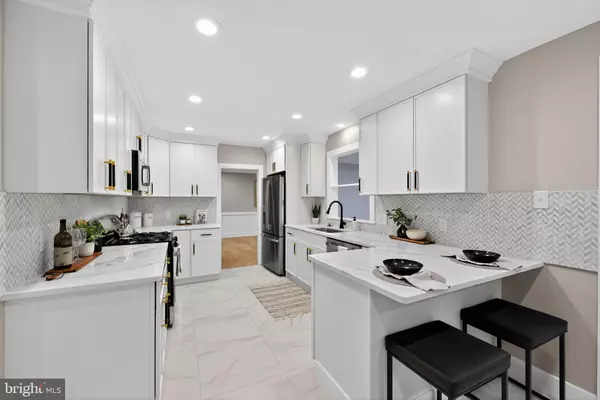 Cherry Hill, NJ 08003,1759 TEAROSE LN