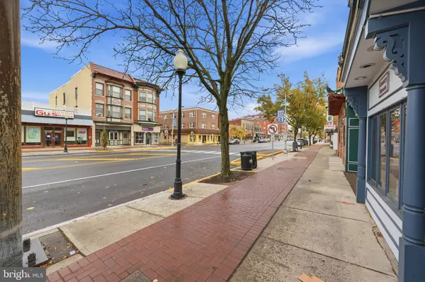 Woodbury, NJ 08096,31 S BROAD ST