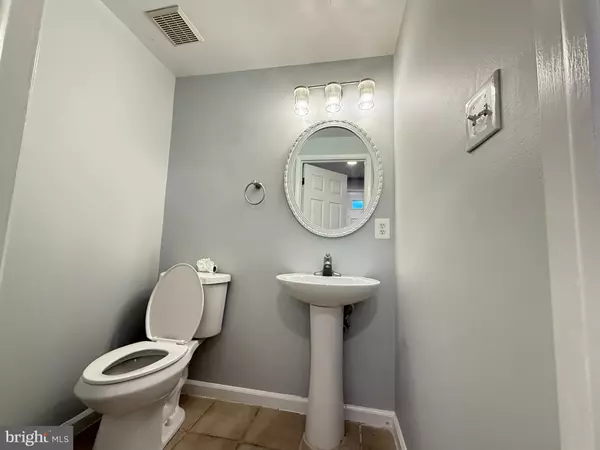 Gaithersburg, MD 20877,17551 AMITY DR