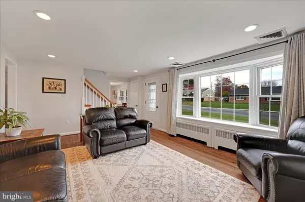 Lancaster, PA 17603,112 WHITNEY RD