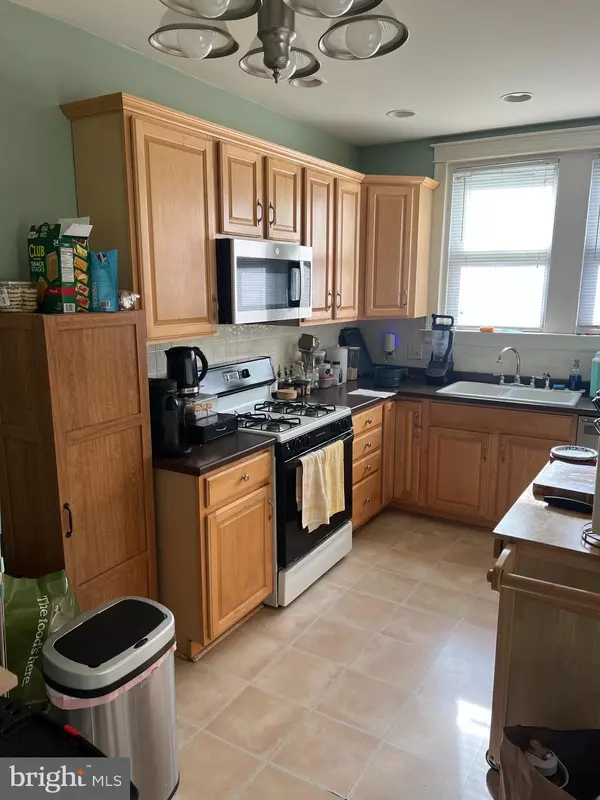 Philadelphia, PA 19128,655 GERHARD ST