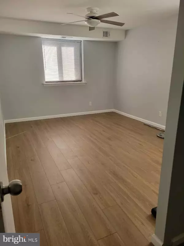 Philadelphia, PA 19115,9921-00 BUSTLETON AVE #P2