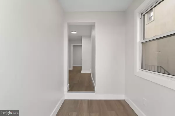 Trenton, NJ 08648,1608 BRUNSWICK AVE