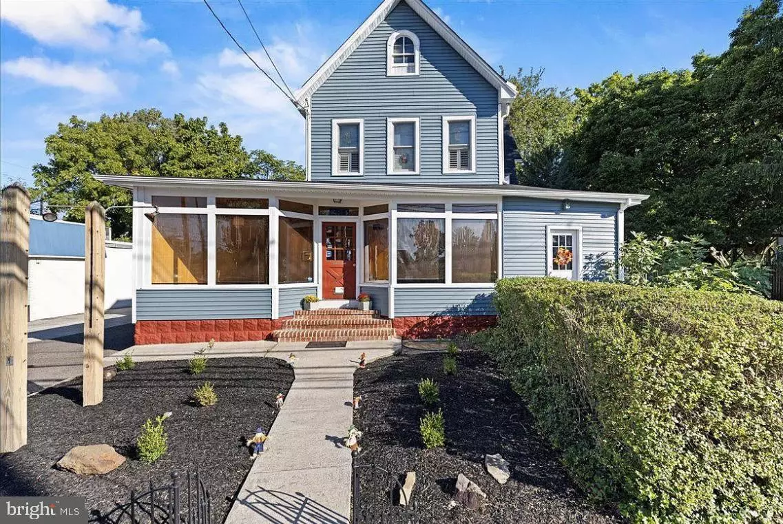 Magnolia, NJ 08049,209 E EVESHAM AVE