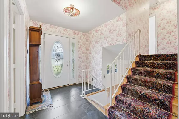 Vienna, VA 22181,2631 E MEREDITH DR