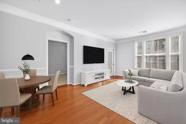 7 GRANITE PL #215, Gaithersburg, MD 20878