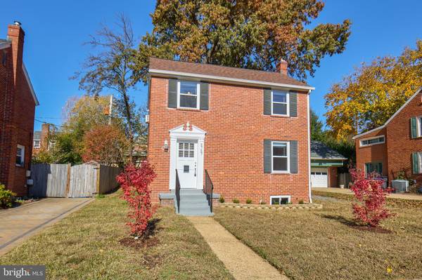 3727 2ND ST S, Arlington, VA 22204