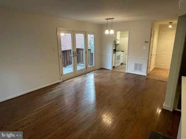 Arlington, VA 22201,1119-A N STUART ST N