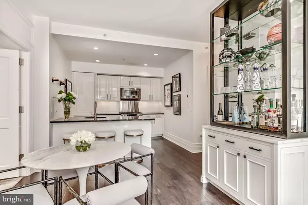 Philadelphia, PA 19103,130-00 S 18TH ST #804