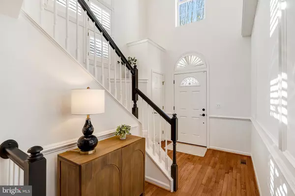 Lorton, VA 22079,9237 OLD BEECH CT