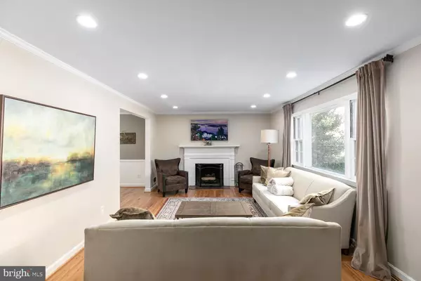 Alexandria, VA 22302,1104 TUCKAHOE LN