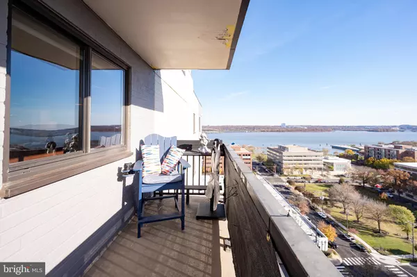 Alexandria, VA 22314,801 N PITT ST #1708