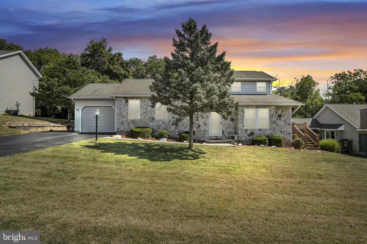 Etters, PA 17319,45 S BEN HOGAN DR