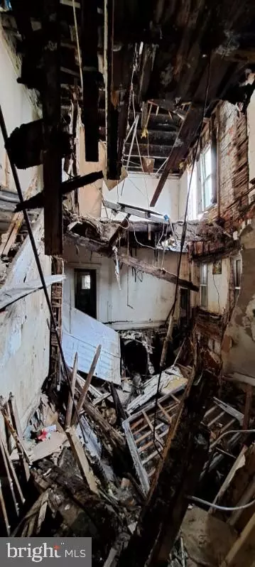 Camden, NJ 08103,1113 EMPIRE AVE