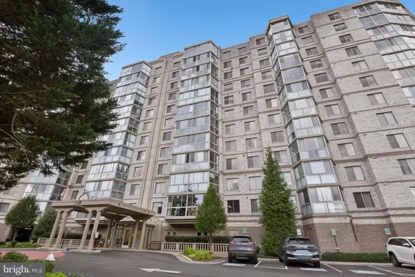 Leesburg, VA 20176,19385 CYPRESS RIDGE TER #404