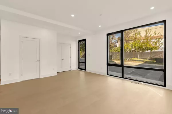 Washington, DC 20002,1810 CENTRAL PL NE #1