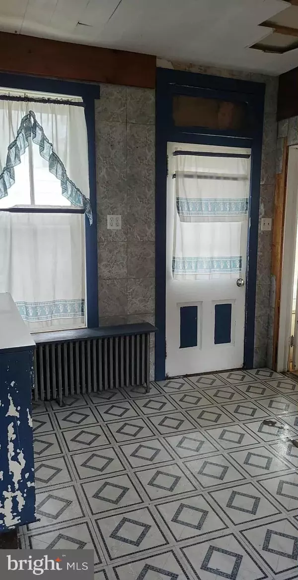 Pine Grove, PA 17963,38 MIFFLIN ST