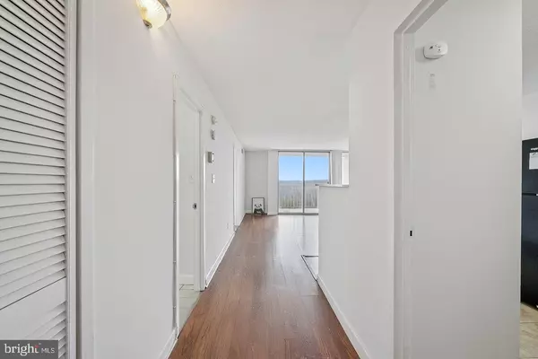 Hyattsville, MD 20783,1836 METZEROTT RD #1416