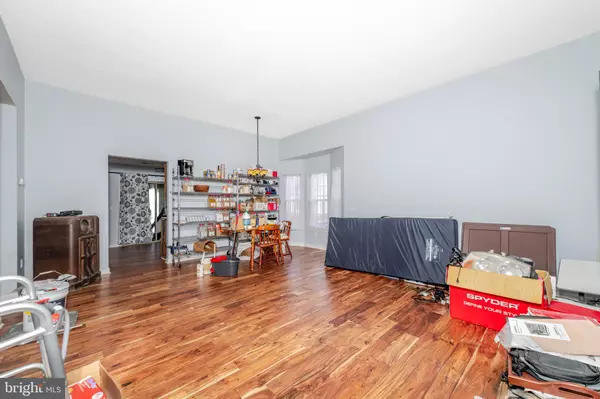 Whiting, NJ 08759,519 PETUNIA LA N