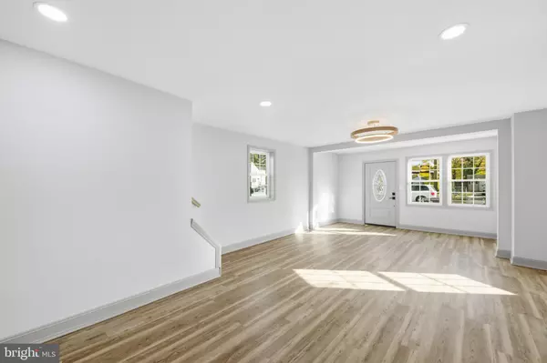 Mount Holly, NJ 08060,233 CHESTNUT ST