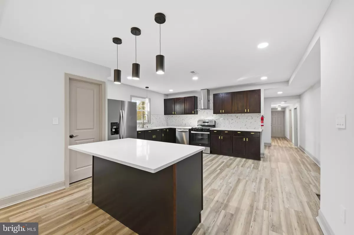 Mount Holly, NJ 08060,233 CHESTNUT ST