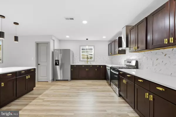 Mount Holly, NJ 08060,233 CHESTNUT ST