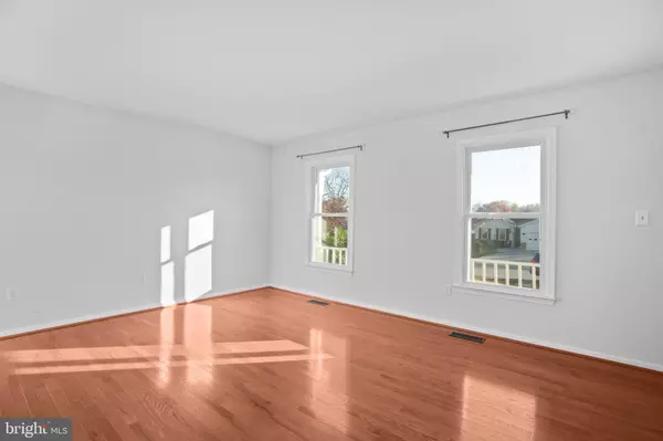 Fredericksburg, VA 22407,5721 UP A WAY DR