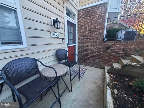 2433 WENTWORTH DR, Crofton, MD 21114