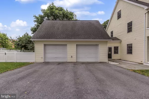 Riverdale, MD 20737,5022 OGLETHORPE ST