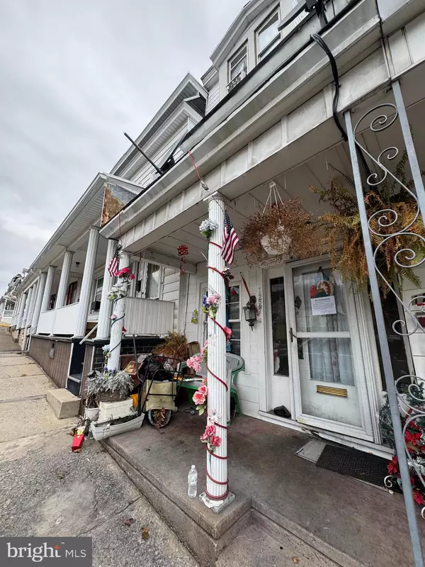 Ashland, PA 17921,1227 W WALNUT ST