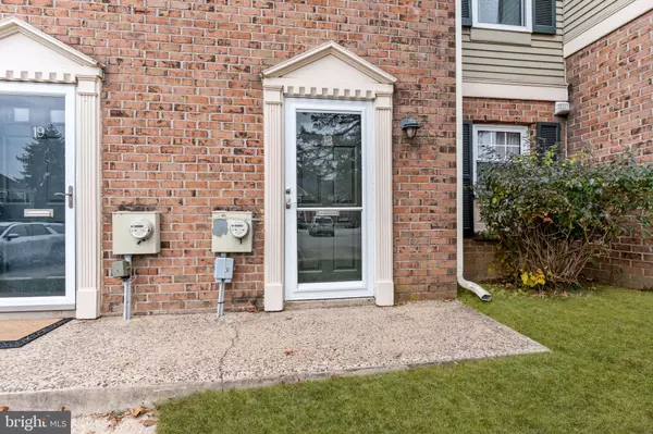 Blue Bell, PA 19422,18 YORKTOWN CT