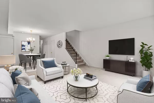 Blue Bell, PA 19422,18 YORKTOWN CT