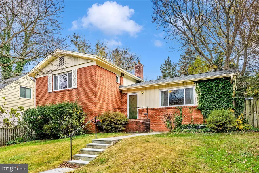 3906 MONTROSE DRWY, Chevy Chase, MD 20815