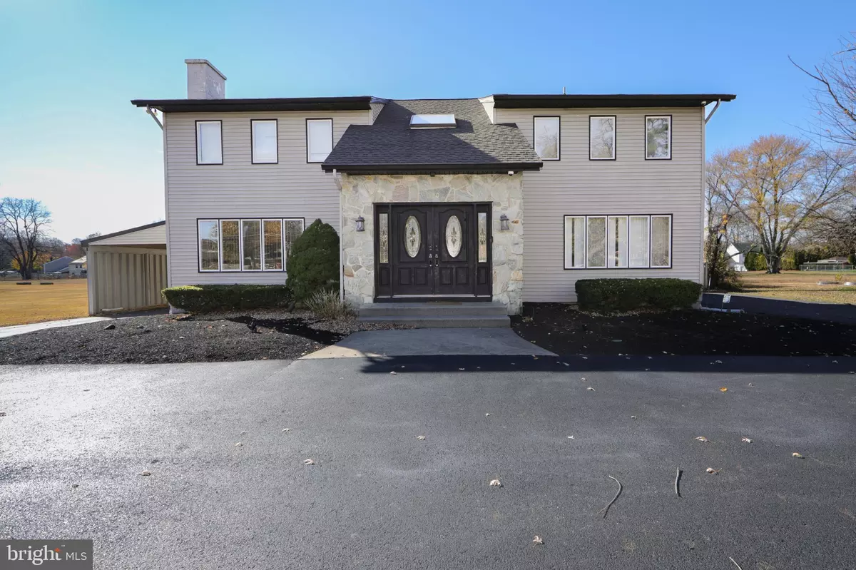 Blackwood, NJ 08012,220 W LANDING RD